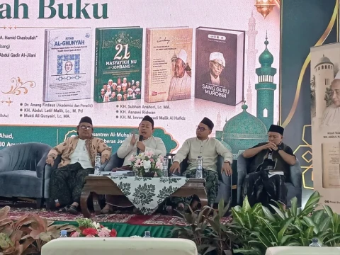 Semarak Muktamar Ke-35 NU, LTN PCNU dan Pesantren Al-Muhajirin 3  Tambakberas Launching dan Bedah 4 Buku Sekaligus