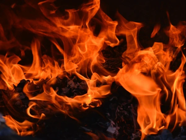 Doa Mohon Perlindungan dari Panasnya Api Neraka Arab Latin dan Terjemah