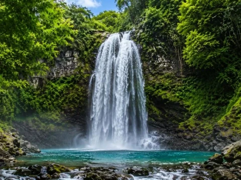 Tersesat di Bawah Air Terjun