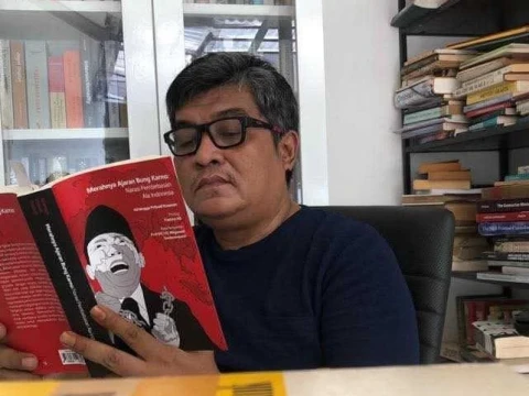 Pengamat Politik Unair Airlangga Pribadi Kusman Meninggal Dunia