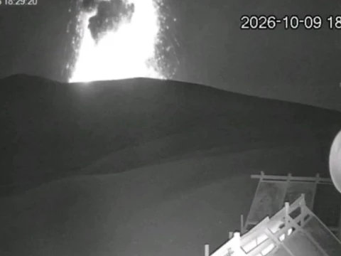 Status Gunung Anak Krakatau Siaga, Masyarakat Dilarang Beraktivitas dalam Radius 5 Km