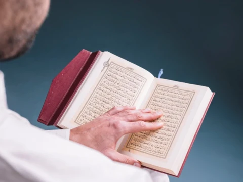 Ini Hikmah Turun Al-Qur'an secara Bertahap