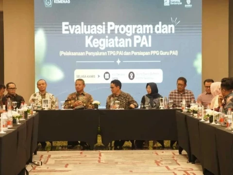 Respons Kabut Asap di Palembang, Dirjen Pendis Tegaskan Ekoteologi sebagai Prioritas Pendidikan Islam