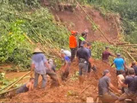 Banjir Bogor Rendam 326 Rumah Akibat Luapan Kali Sindangbarang dan Hujan Deras