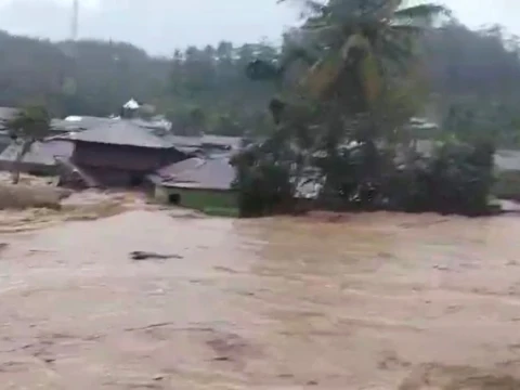 Bibit Siklon Tropis 91B Ancam Picu Hujan Lebat di Aceh dan Sumatra Utara