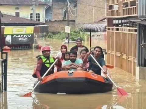 Banjir di Medan Rendam 2.200 Rumah, 7.930 Warga Terdampak