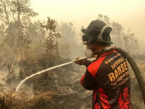 Banser Kalteng Berjibaku Tangani Karhutla, Siapkan Rumah Oksigen Gratis untuk Warga