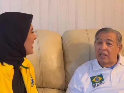 Kenakan Kaos Brasil, Prof Quraish Tegaskan Jangan Kaitkan Sepak Bola dengan Sentimen Agama