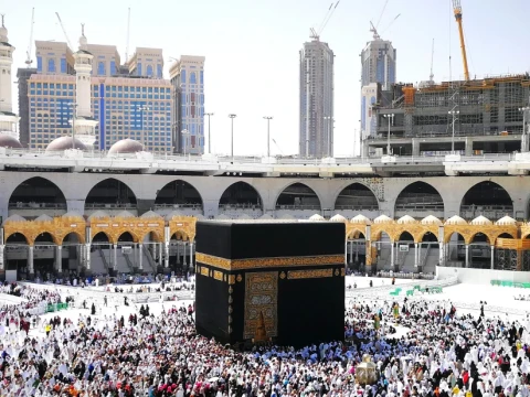 Pahala Berlipat di Tanah Haram, Bagaimana dengan Dosa? Ini Penjelasannya  ​​​​​​​