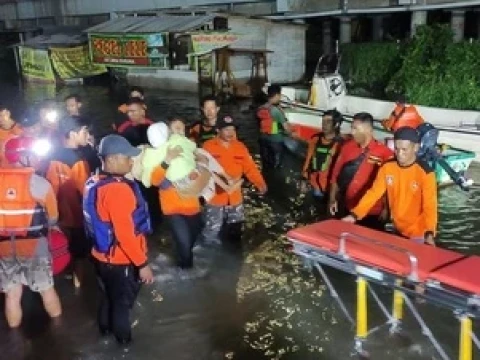 Cara Bantu Warga Terdampak Banjir Demak dan Grobogan melalui NU Care-LAZISNU