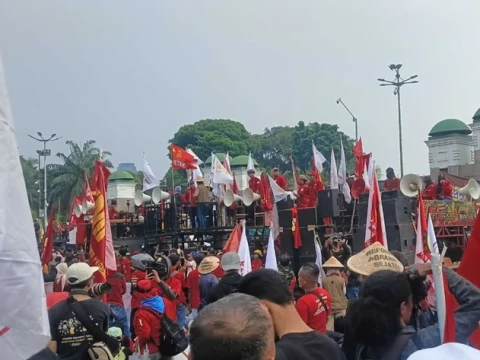 Dasco Sebut DPR dan Pemerintah Akan Libatkan Buruh dalam Penyusunan RUU Ketenagakerjaan