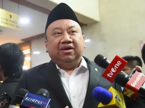 DPR Minta BPS Tuntaskan Perbaikan Data Desil dalam 2 Minggu