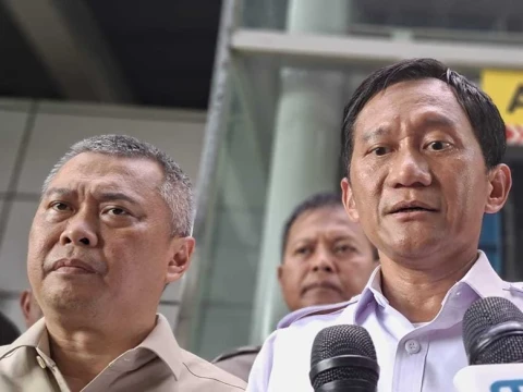 Perlintasan Liar Dikelola Ormas, Dirut KAI: Tidak Memenuhi Syarat, Kami Tutup