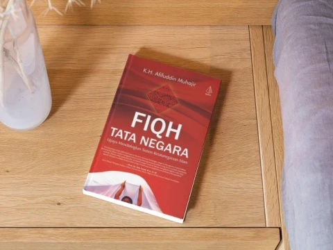 Review Buku Fiqh Tata Negara: Upaya Mendialogkan Sistem Ketatanegaraan Islam