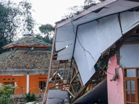 Nilai Bencana Alam sebagai Azab Bisa Kerdilkan Empati