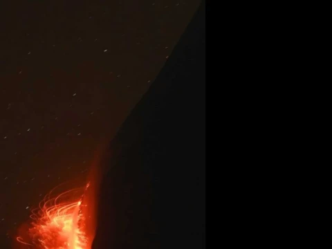 Gunung Ili Lewotolok di NTT Erupsi, Semburan Abu Capai 500 Meter