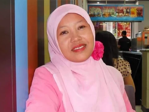 Kisah Bu Guru Indasyah, Pendiri Komunitas Sahabat dan Pecinta Al-Qur’an di Madrasah