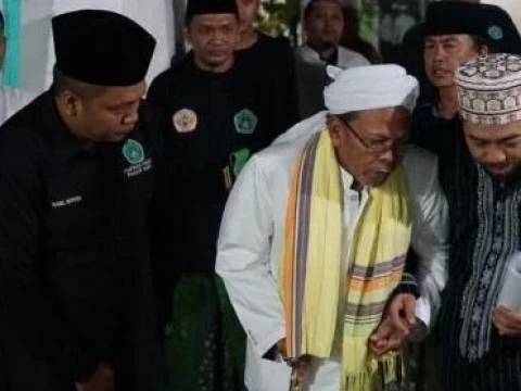 Gus Bidin Lirboyo Dukung Kongres Pagar Nusa Kondusif 