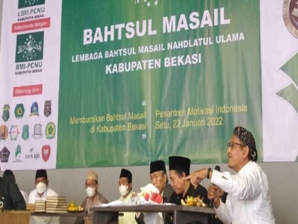Gus Ulil's view on problems deliberation forum in urban areas