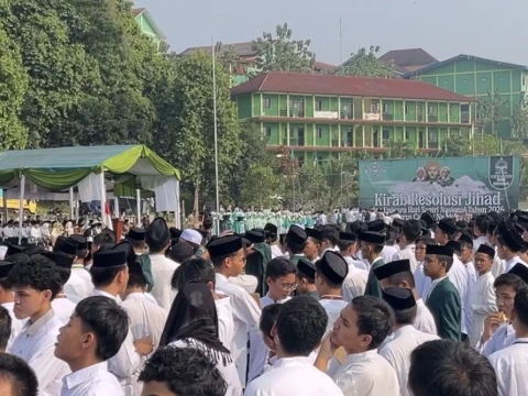 PCNU Bogor Gelar Kirab Resolusi Jihad dan Upacara Hari Santri di Pesantren Ummul Quro Leuwiliang