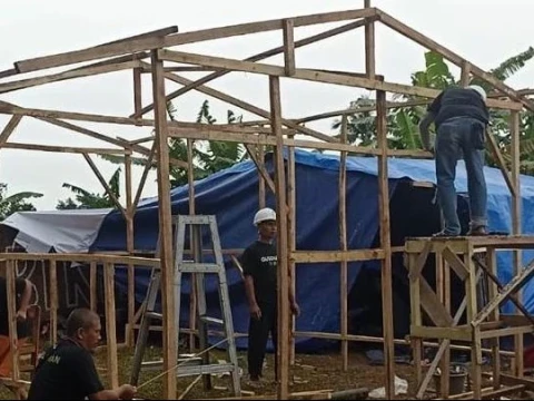 Gusdurian Peduli Mulai Bangun Huntara untuk Warga Terdampak Gempa di Cianjur