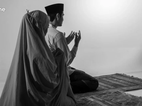 Nafkah Istri Tercukupi dengan Penghasilannya Sendiri, Bolehkah Menolak Hubungan Intim?