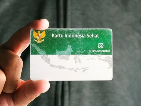 Kemerdekaan Ekonomi dan Larangan Menumpuk Kekayaan dalam Surat Al-Hasyr Ayat 7