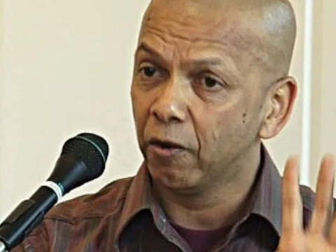 Farid Esack: Al-Qur’an, Pluralisme, dan Perjuangan Melawan Penindasan
