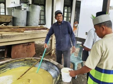 Ie Bu Blang Dalam, Tradisi Sedekah Ramadhan yang Terjaga di Pidie Jaya