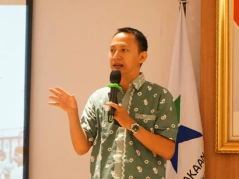 Guru Honorer Non-ASN Penyelamat Pembelajaran di Tengah Krisis dan Ketimpangan Guru ASN