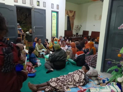 Puluhan KK Terpaksa Mengungsi karena Longsor di Ponorogo