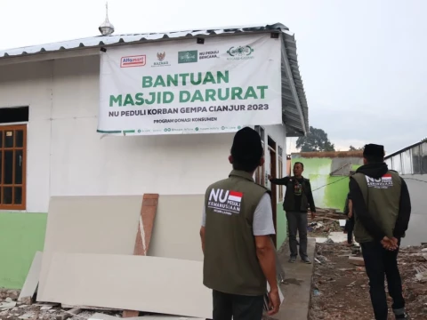 Huntara, Masjid, dan Madrasah Darurat NU Peduli Mulai Dimanfaatkan, Warga Cianjur Berterima Kasih