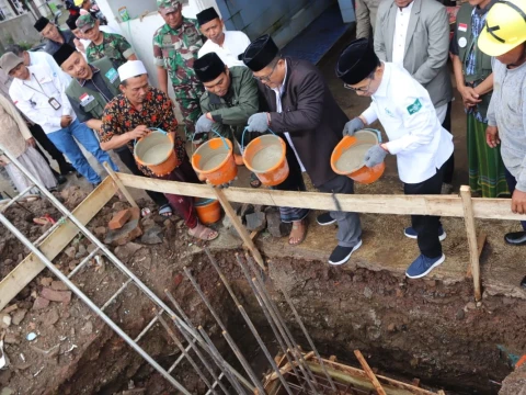 NU Peduli Letakkan Batu Pertama Pembangunan Masjid di Cianjur