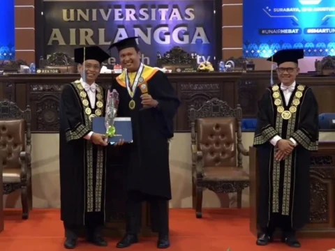 Aktivis Ansor asal Pati Jadi Wisudawan Terbaik Program Magister FISIP Unair