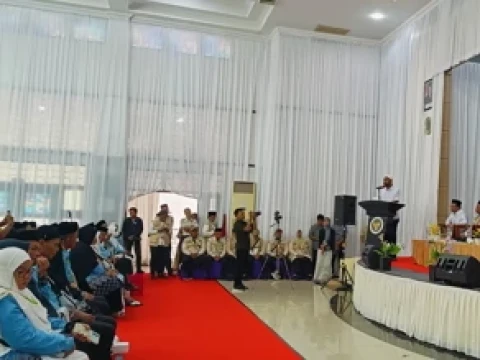 Embarkasi Aceh Berangkatkan 5.500 Jamaah Haji, Tertua 101 Tahun, Termuda 15 Tahun