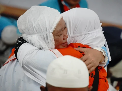 Lafal Doa Saat Temui Jamaah Haji Usai Tiba di Tanah Air
