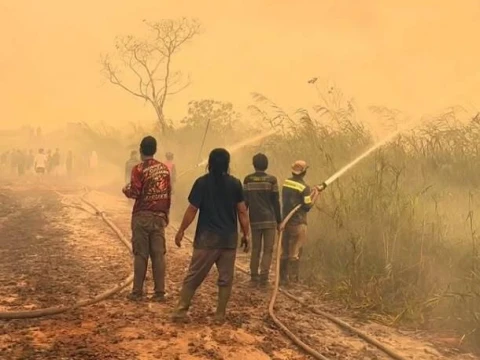 DPR Soroti 3,4 Juta Jiwa Terdampak Karhutla: Rakyat Tak Boleh Jadi Korban Keterlambatan Pemerintah