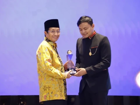 Kemenag Kembali Raih Anugerah Keterbukaan Informasi Publik Kategori Informatif
