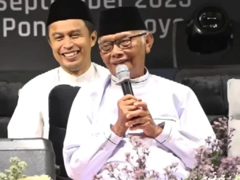 Titik Awal Peradaban Islam Dimulai menurut KH Anwar Iskandar