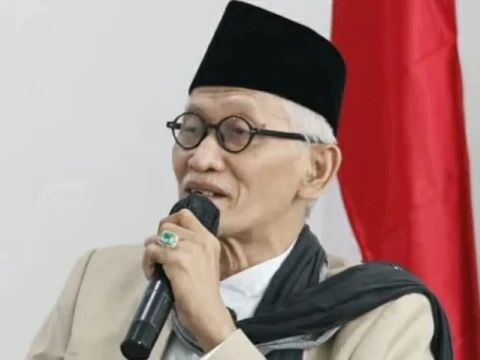 Kh Miftcahul Akhyar Manusia Harus Sadar Bahwa Dunia Adalah Tempatnya Ujian