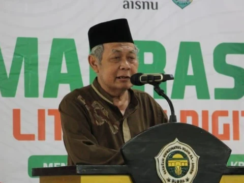 KH Muharror Ali Blora Ingatkan Santri Ikut Andil dalam Perubahan Zaman