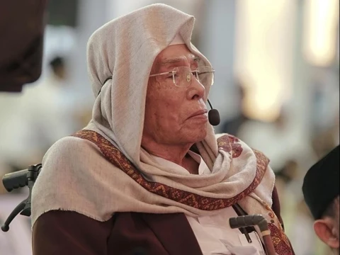 Profil KH Nurul Huda Djazuli Ploso, Anggota Ahwa yang Fokus Belajar dan Mengajar