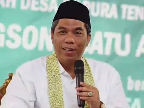 KH Zulfa Mustofa Ajak Pemimpin Cinta Agama dan Ilmu Pengetahuan