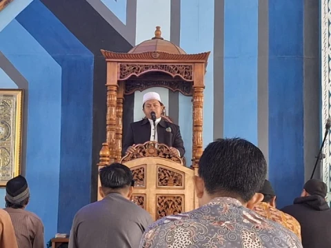 Haruskah Khatib Menyebutkan Sumber Hadits saat Khutbah Jumat?