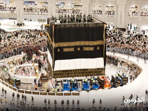 Tradisi Tahunan, Arab Saudi Ganti Kiswah Ka'bah di Momen Tahun Baru Islam