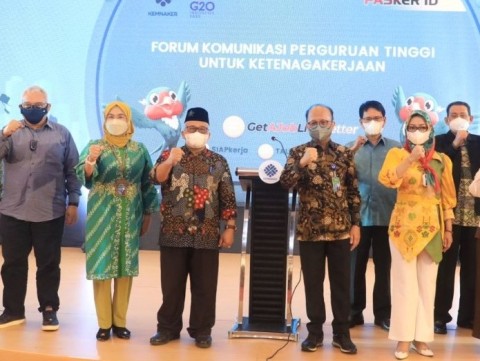 Selaraskan Penyiapan SDM Unggul, Sekjen Kemnaker Dorong Kolaborasi Pemerintah dan Perguruan Tinggi