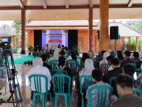 Komunitas Lubuk Ilmu Rembang, Sastra Bangun Ekosistem Literasi Jadi Media Kreativitas Generasi Muda