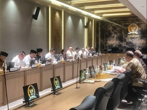 KPA Serahkan Data 1,7 Juta Hektare Lahan Prioritas Reforma Agraria ke DPR