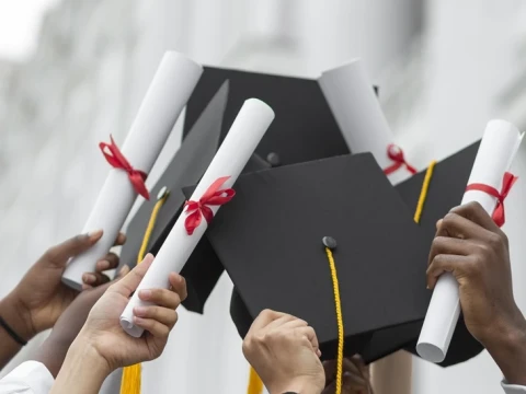 DPR Ingatkan Risiko Penutupan Prodi Kampus, Minta Reformasi Perguruan Tinggi