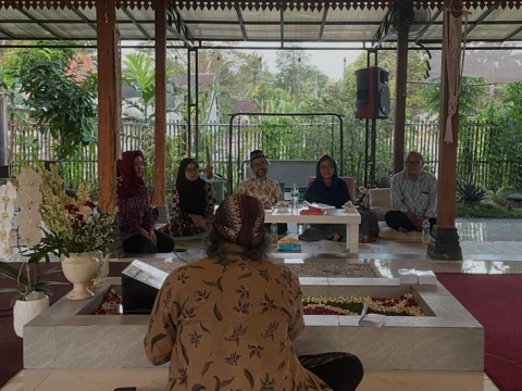 Haul Pertama KH Imam Aziz, Sahabat dan Santri Luncurkan Dua Buku tentang Kiprah dan Gagasannya